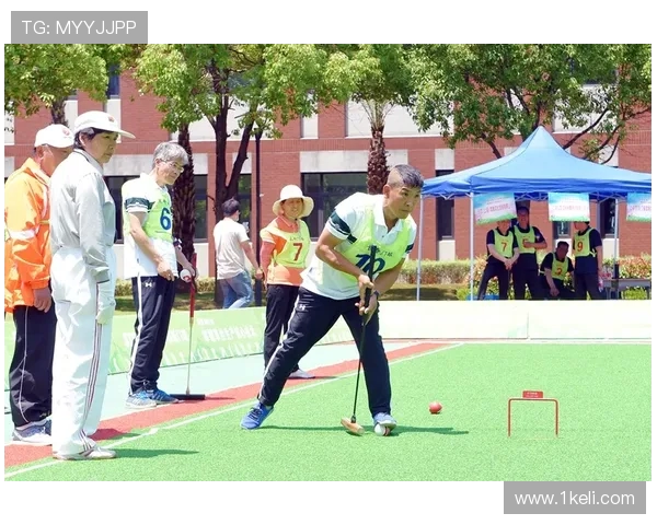 对话张静：深入探讨和平精英职业生涯的成长与挑战