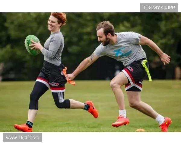 成都飞盘队在极限运动会中的默契配合与精彩表现分析