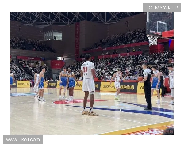 西安篮球队配合策略深度解析与其他球队的比较分析