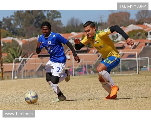 布雷与沙姆洛克流浪的精彩对决揭示足球战术与团队精神的完美结合